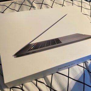 MacBook Pro 15' - Box Only